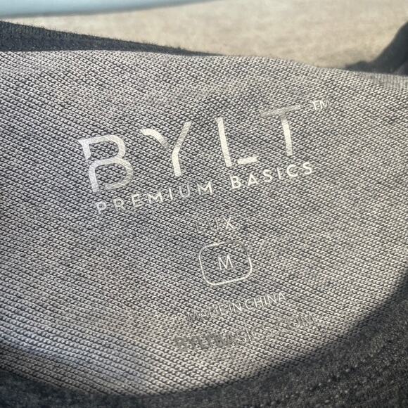 BYLT Lux Drop Cut Heather Grey Short Sleeve Medium Crew Neck Workout‎ Shirt - Picture 2 of 2